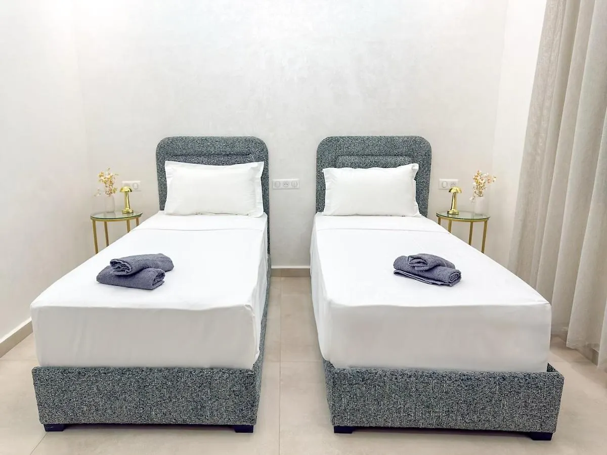 Villa signature - Piscine prive - Spacieuse à Founty 阿加迪尔