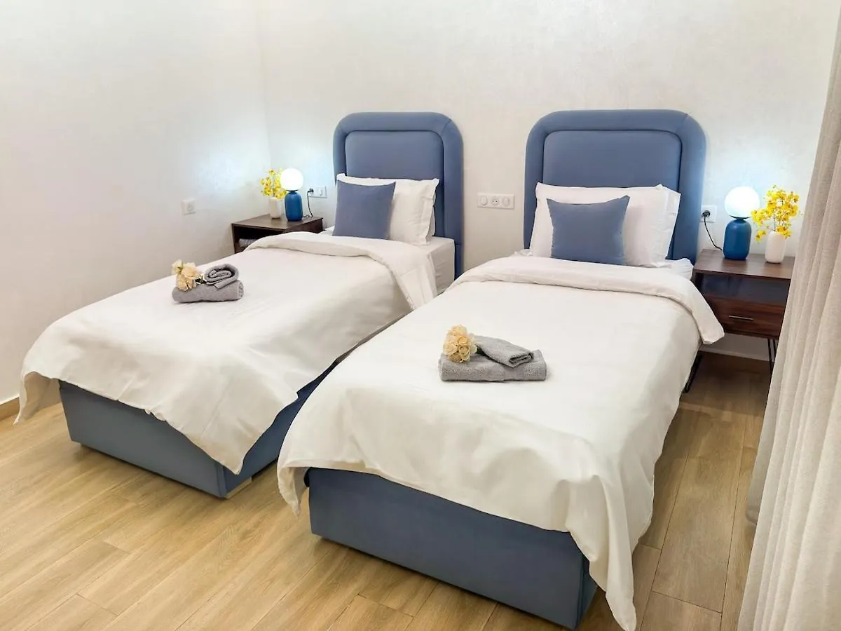 Villa signature - Piscine prive - Spacieuse à Founty 阿加迪尔