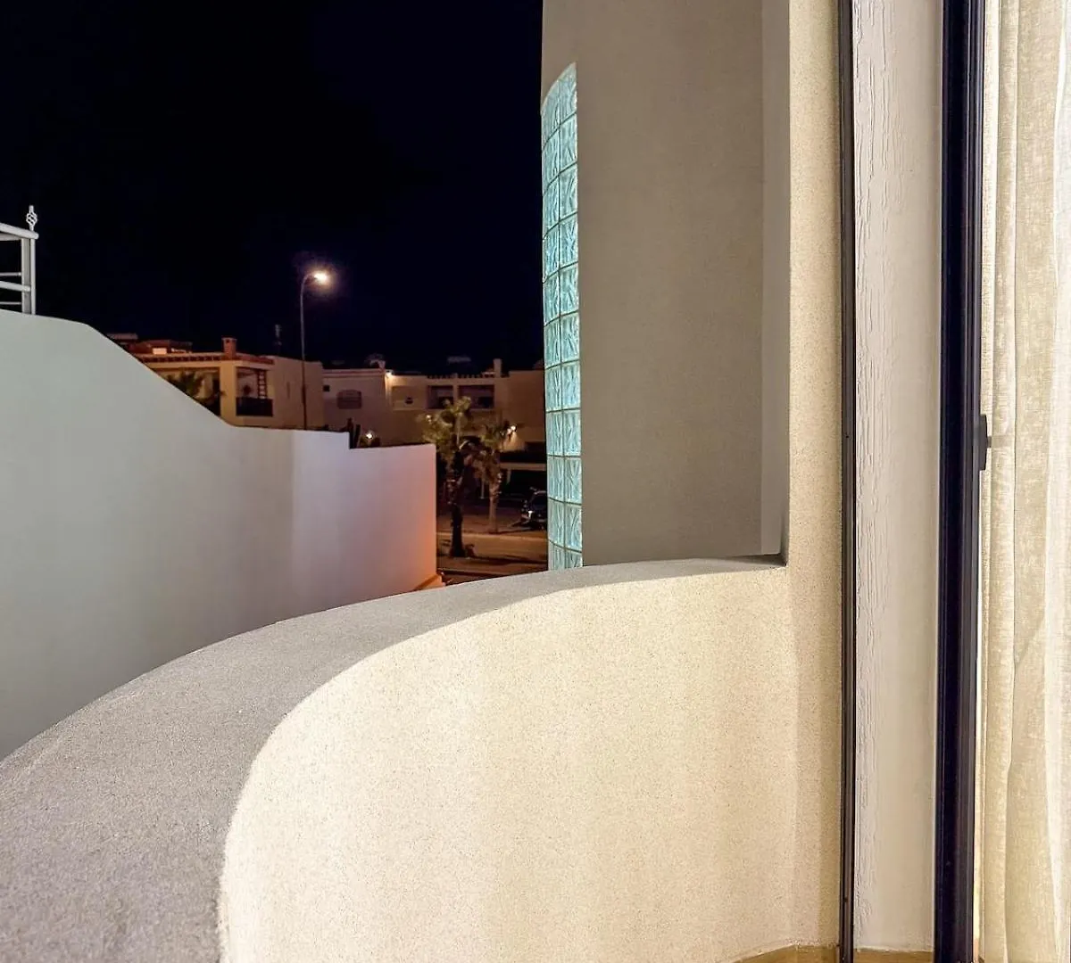 Villa signature - Piscine prive - Spacieuse à Founty 阿加迪尔