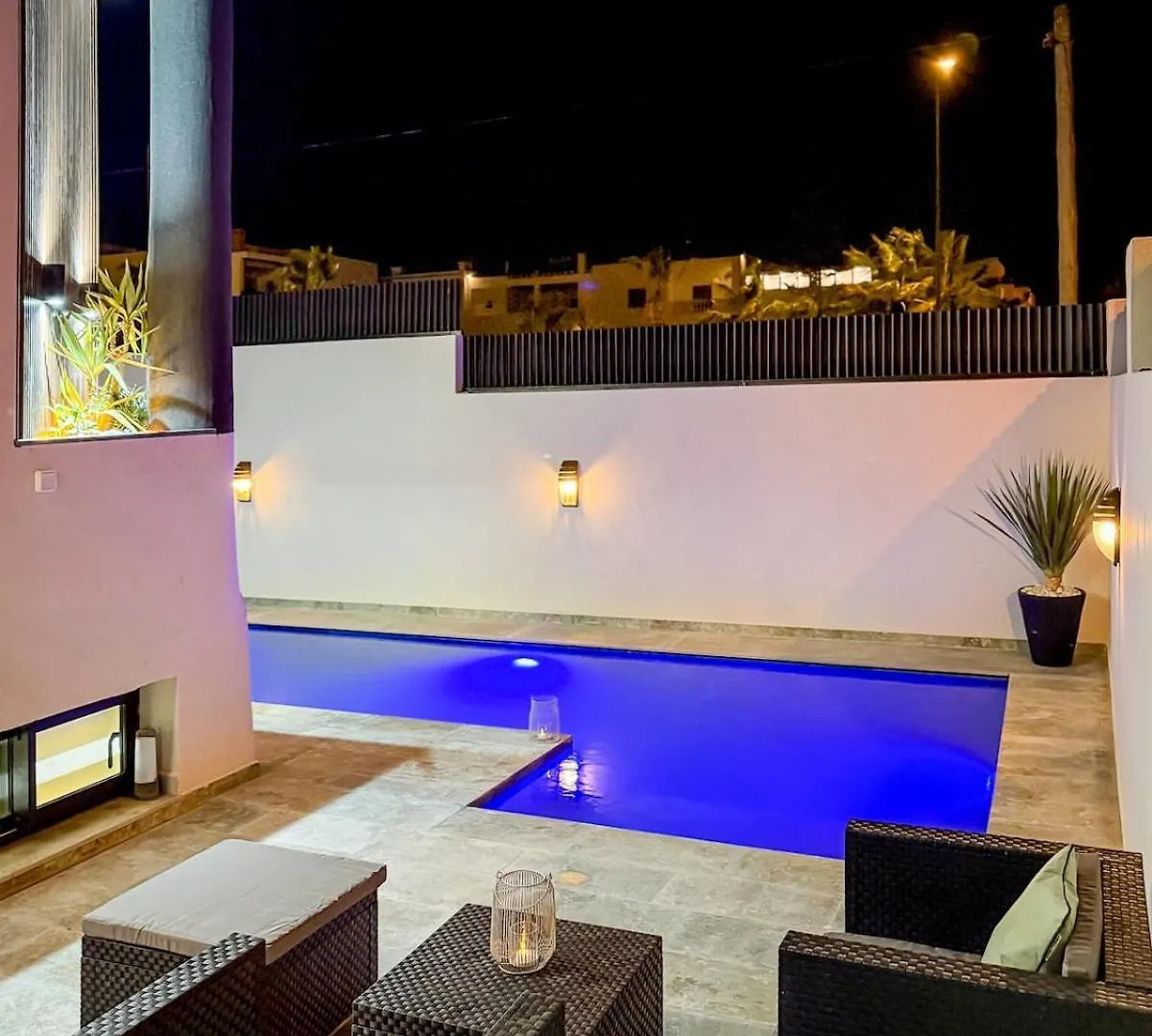 Villa signature - Piscine prive - Spacieuse à Founty 阿加迪尔